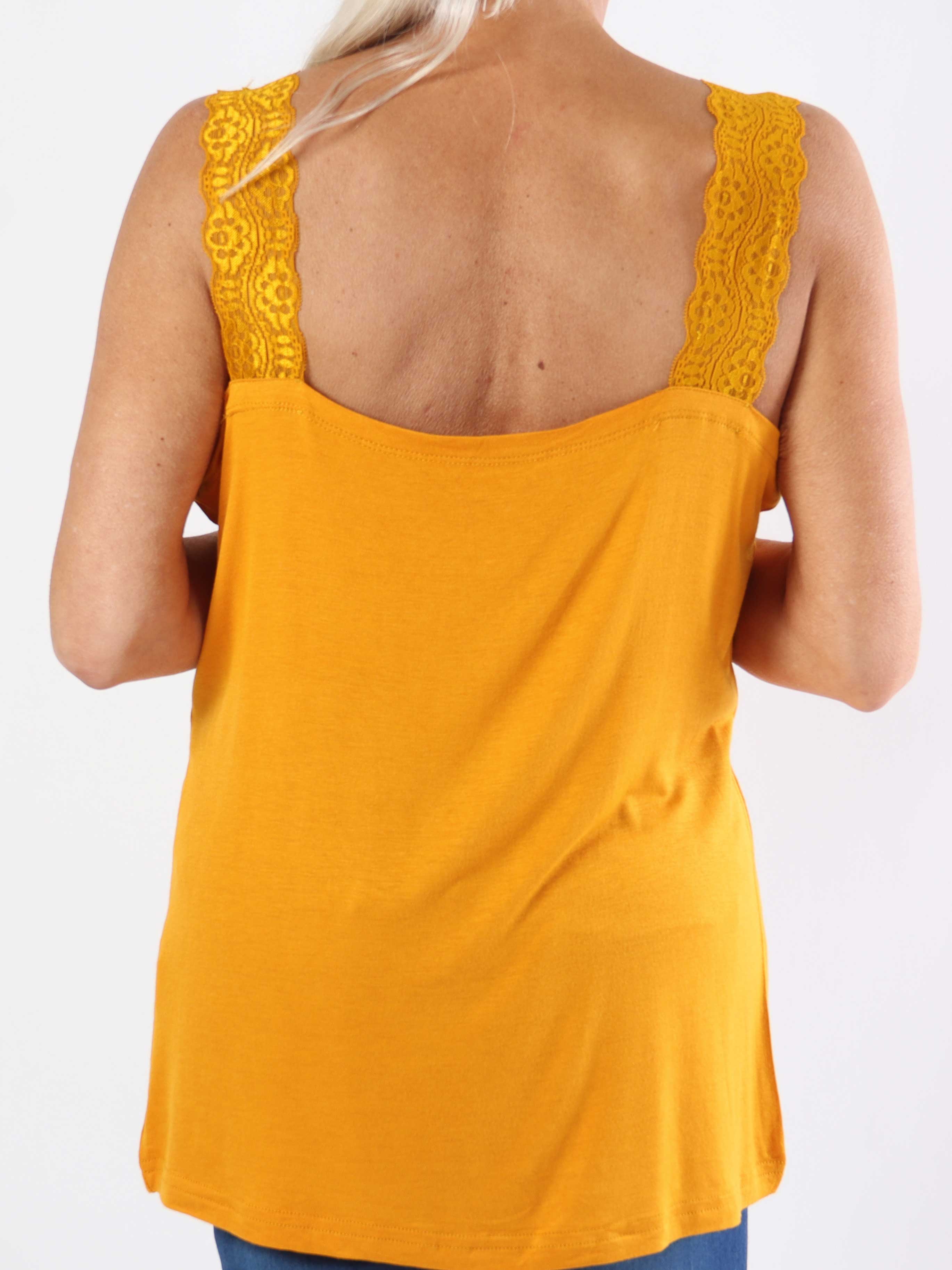 Florina - Basis plus size top i viskose med blondestropper